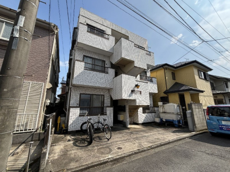 �_�ސ쌧���͌��s����ߊ�8���ڂ̈꓏����}���V�����̌��n�O�ώʐ^